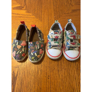 2 pairs Toddler Tom’s and converse size 7